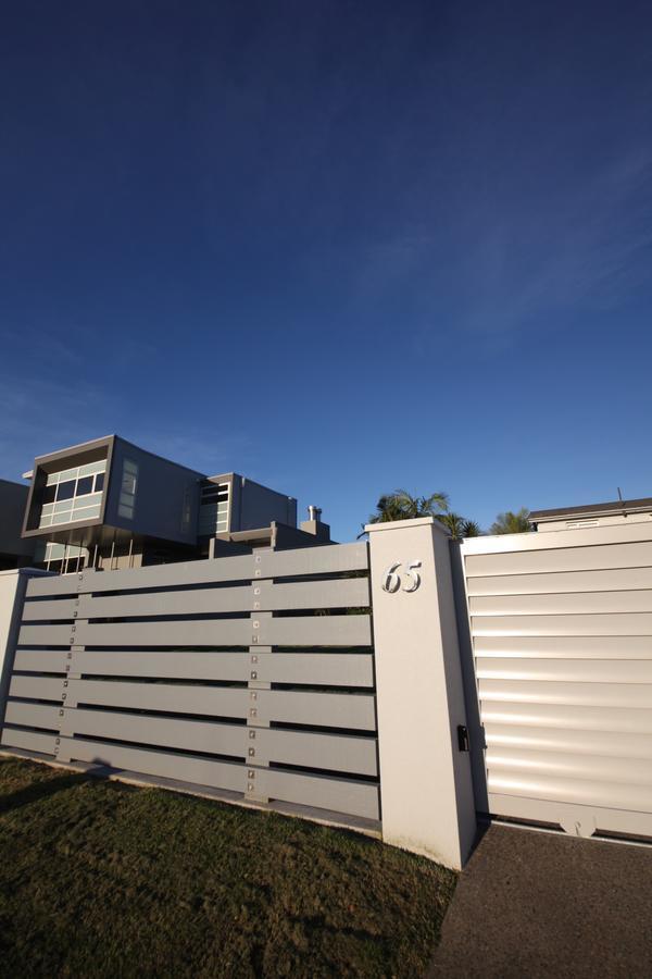 Luxury House With Clifftop Seaview Whangaparaoa Exterior photo